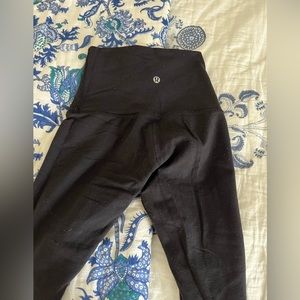 Black lululemon leggings